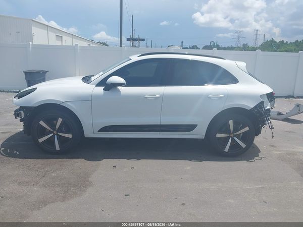 2023 PORSCHE MACAN