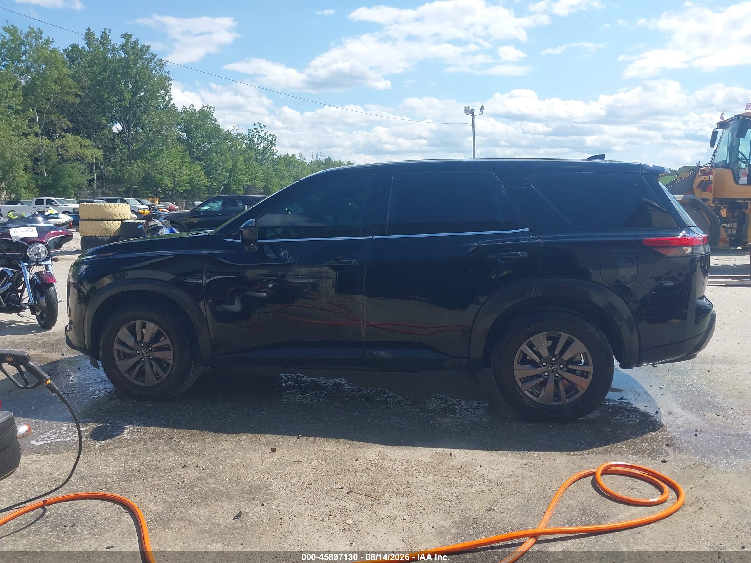 2023 NISSAN PATHFINDER S 4WD