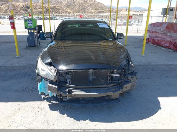 2016 INFINITI Q70 5.6