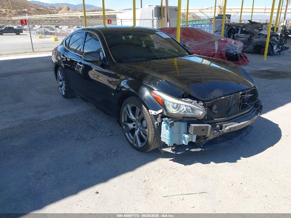 2016 INFINITI Q70 5.6