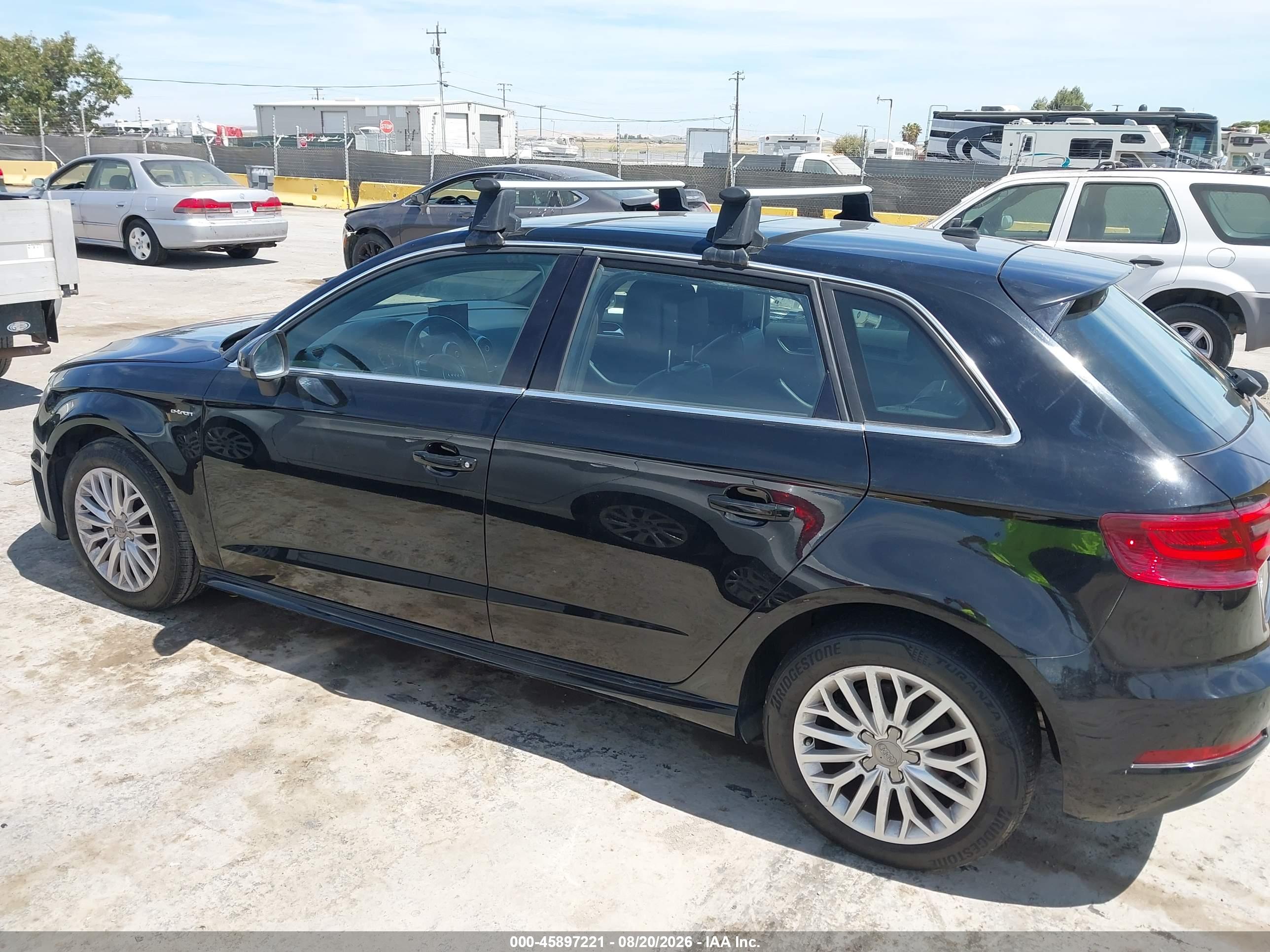 2016 AUDI A3 E-TRON 1.4T PREMIUM