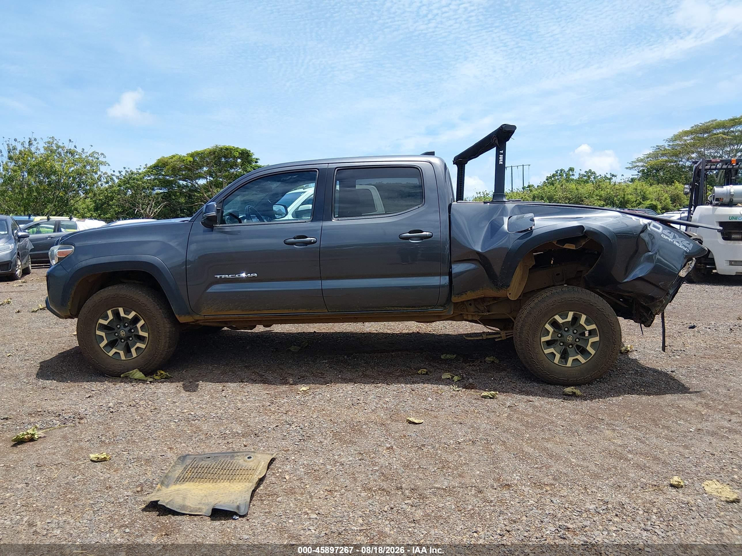 2017 TOYOTA TACOMA TRD SPORT