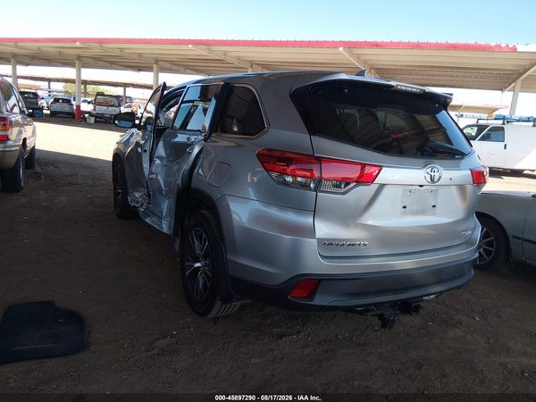 2017 TOYOTA HIGHLANDER LE PLUS