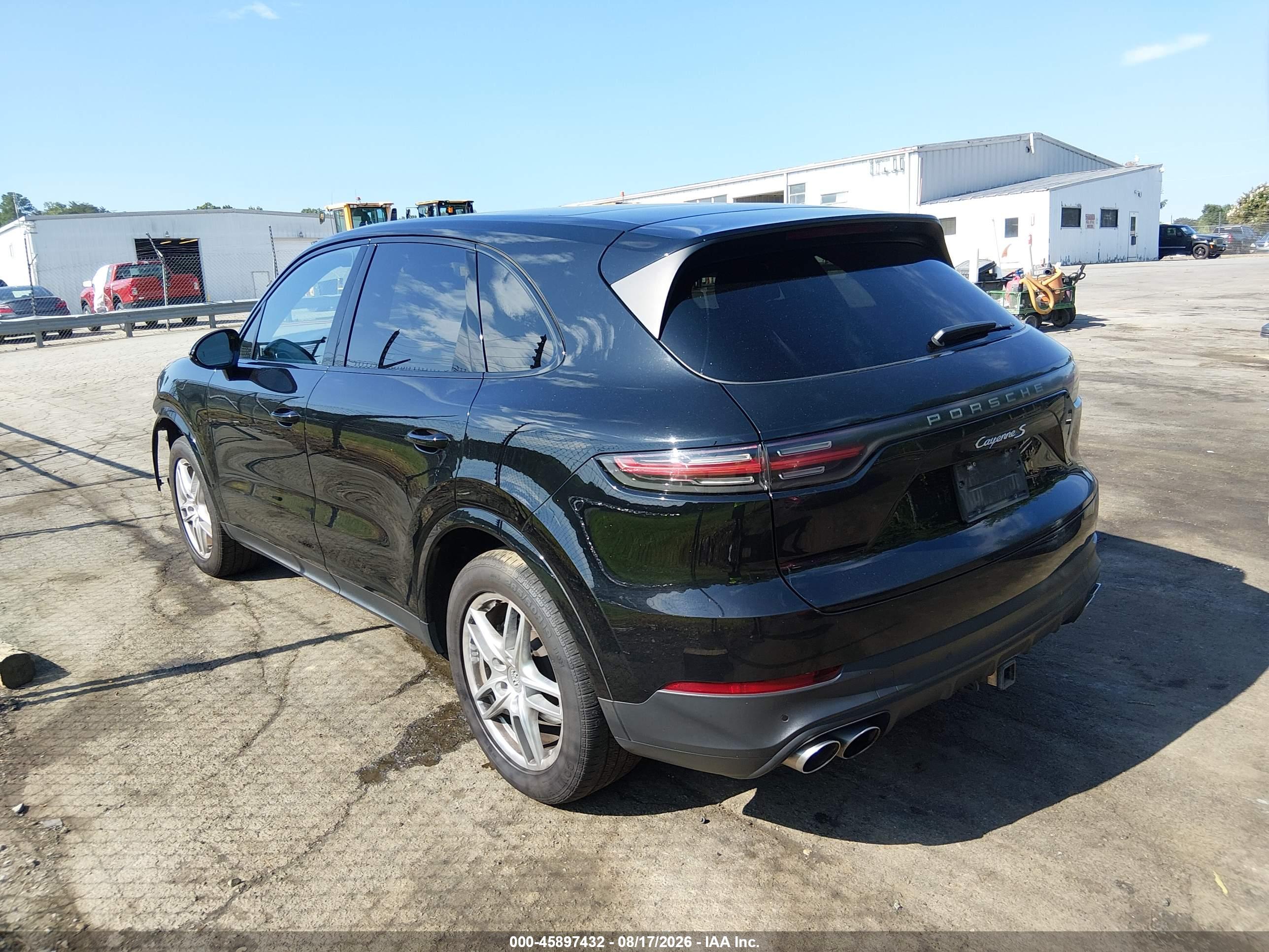 2019 PORSCHE CAYENNE S