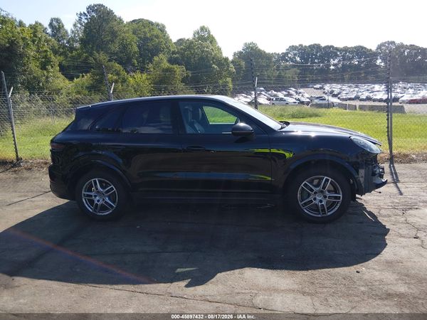 2019 PORSCHE CAYENNE S