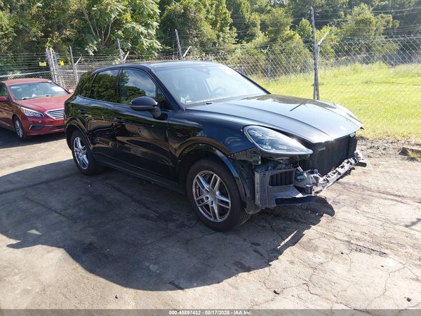 2019 PORSCHE CAYENNE S