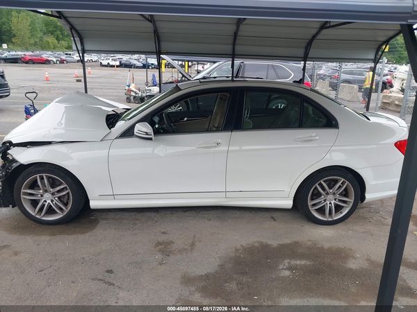 2014 MERCEDES-BENZ C 300