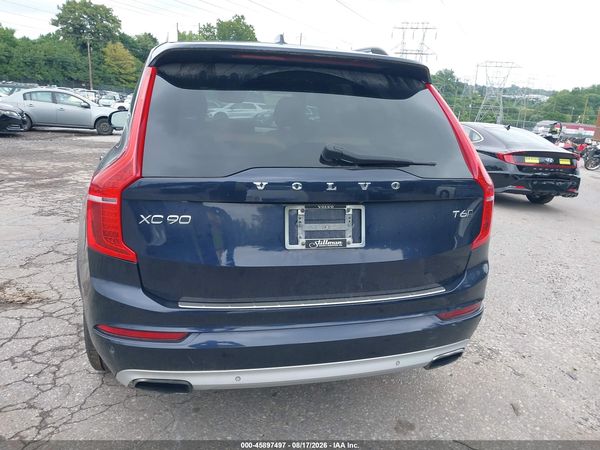 2017 VOLVO XC90 T6 MOMENTUM