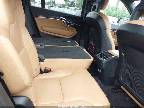 2017 VOLVO XC90 T6 MOMENTUM