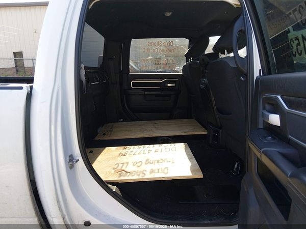 2024 RAM 3500 BIG HORN  4X4 8' BOX — I8