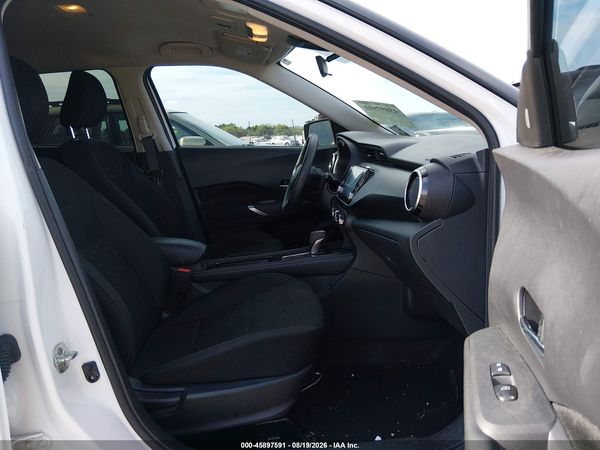 2024 NISSAN KICKS SV XTRONIC CVT — I5