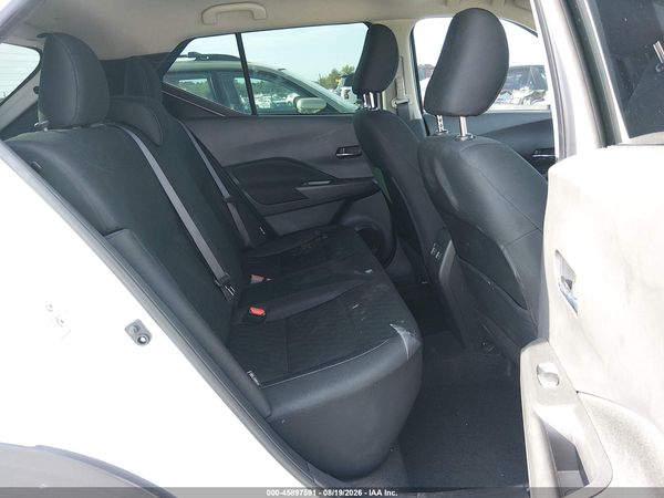 2024 NISSAN KICKS SV XTRONIC CVT — I8