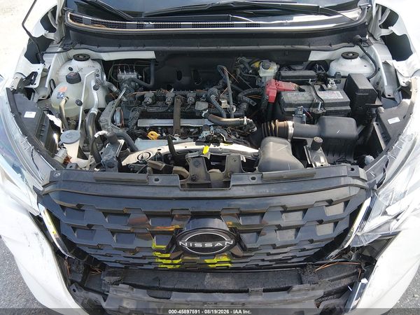 2024 NISSAN KICKS SV XTRONIC CVT — I10