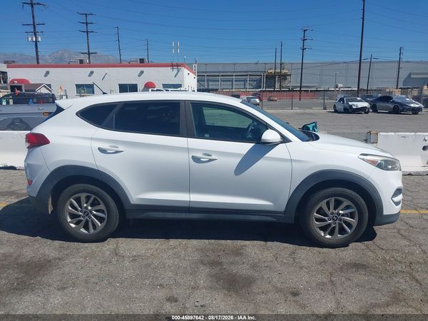 2018 HYUNDAI TUCSON SE
