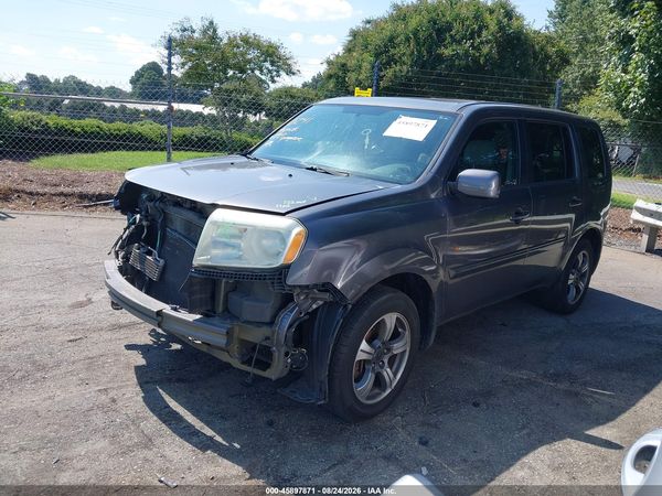 2015 HONDA PILOT SE