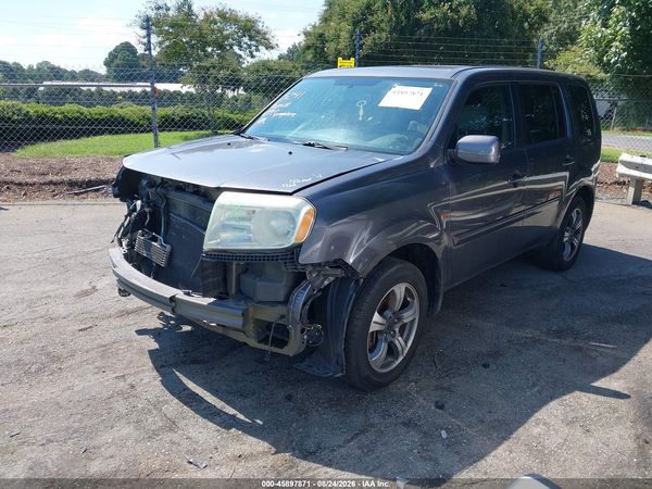 2015 HONDA PILOT SE