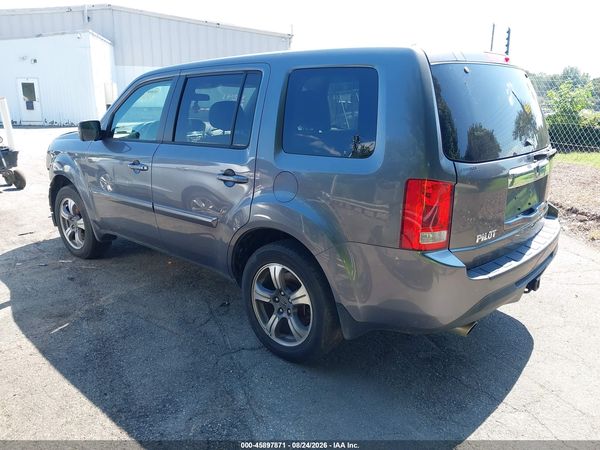 2015 HONDA PILOT SE