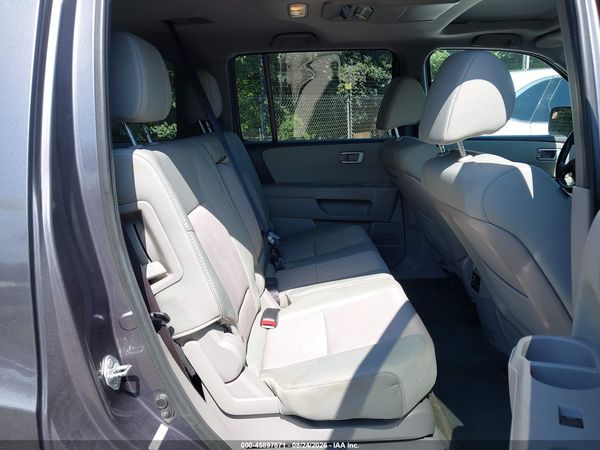 2015 HONDA PILOT SE