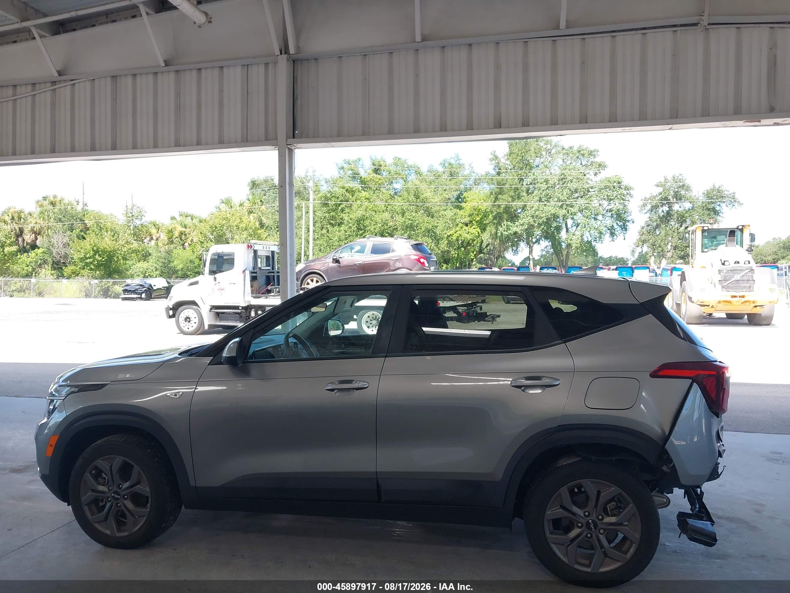 2024 KIA SELTOS LX