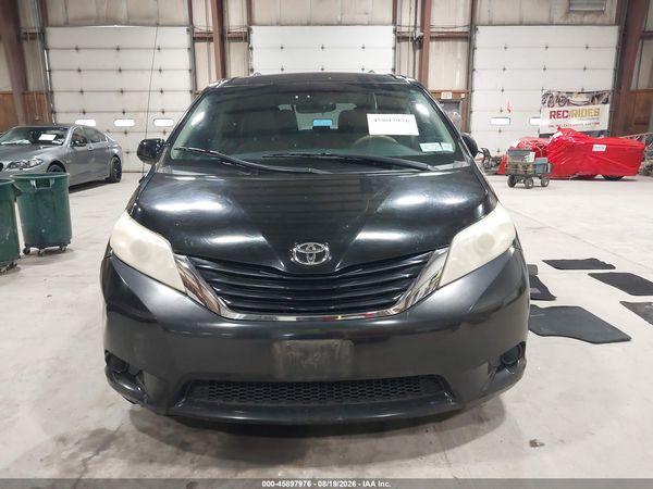 2012 TOYOTA SIENNA LE V6 8 PASSENGER