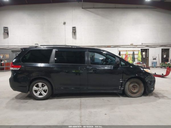 2012 TOYOTA SIENNA LE V6 8 PASSENGER