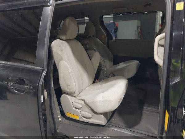 2012 TOYOTA SIENNA LE V6 8 PASSENGER