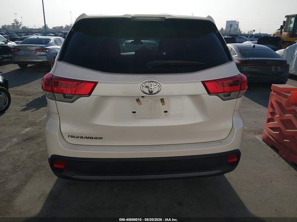 2019 TOYOTA HIGHLANDER LE