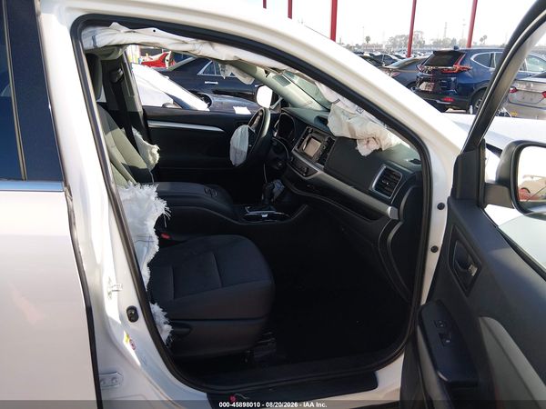 2019 TOYOTA HIGHLANDER LE