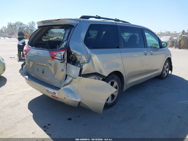 2017 TOYOTA SIENNA LE 8 PASSENGER