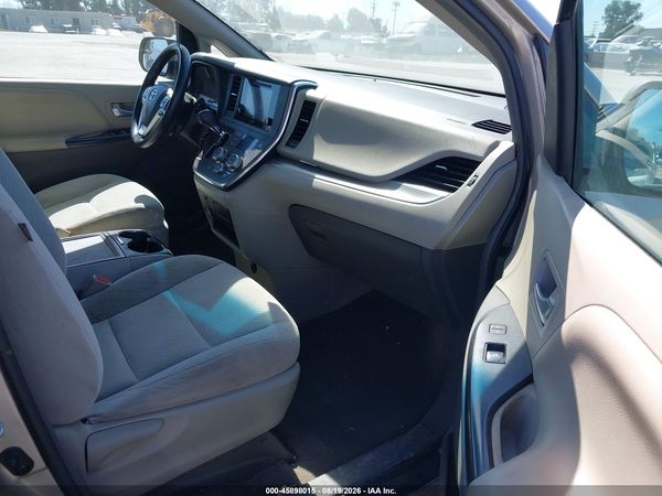 2017 TOYOTA SIENNA LE 8 PASSENGER