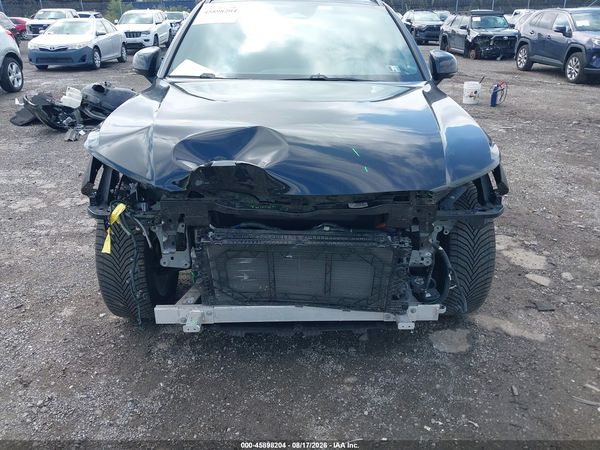 2022 VOLVO XC40 RECHARGE PURE ELECTRIC P8 TWIN PLUS