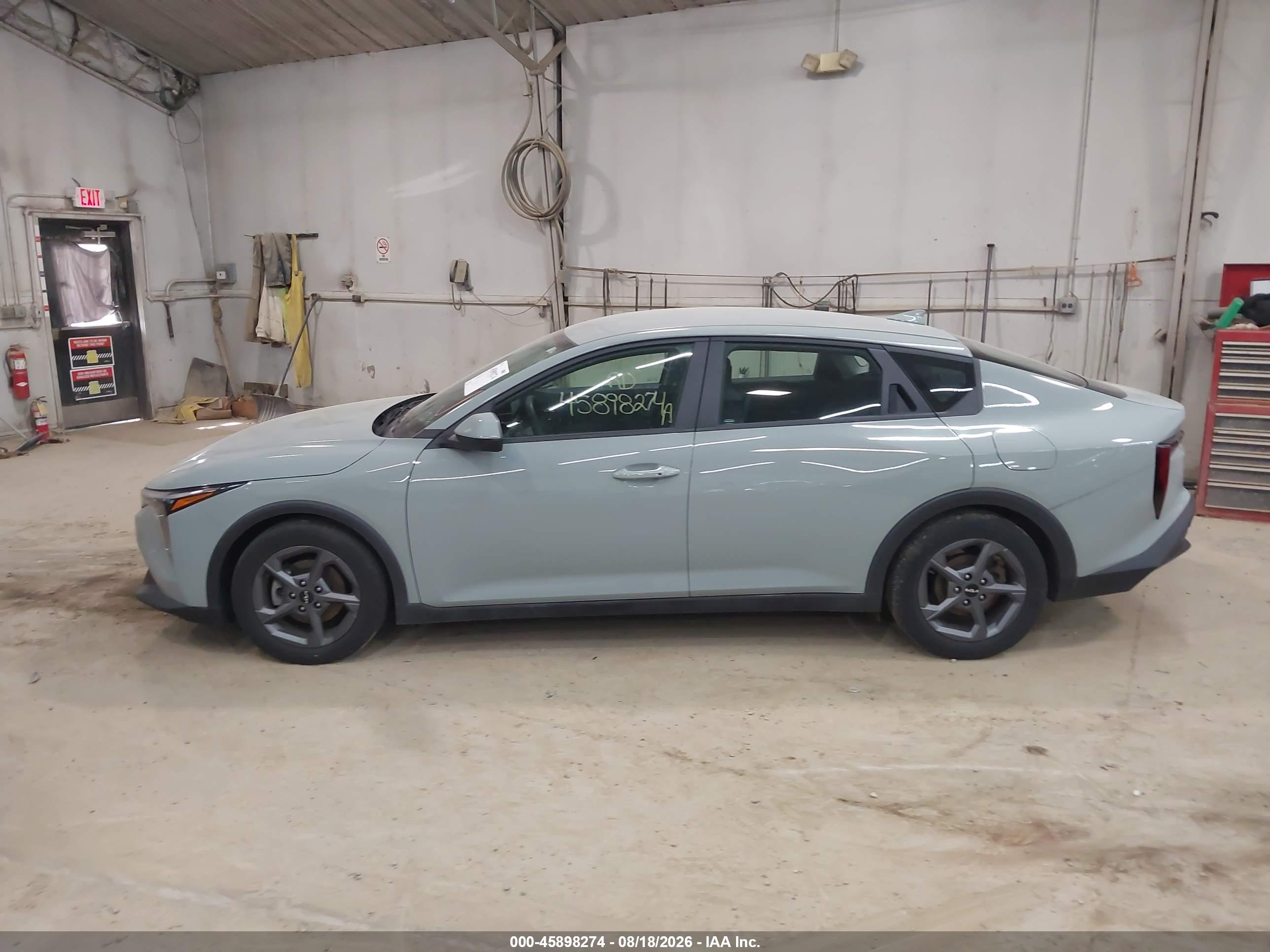 2025 KIA K4 LXS