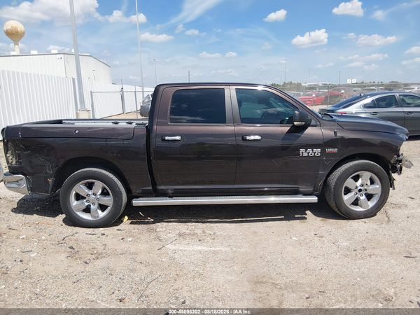 2016 RAM 1500 SLT