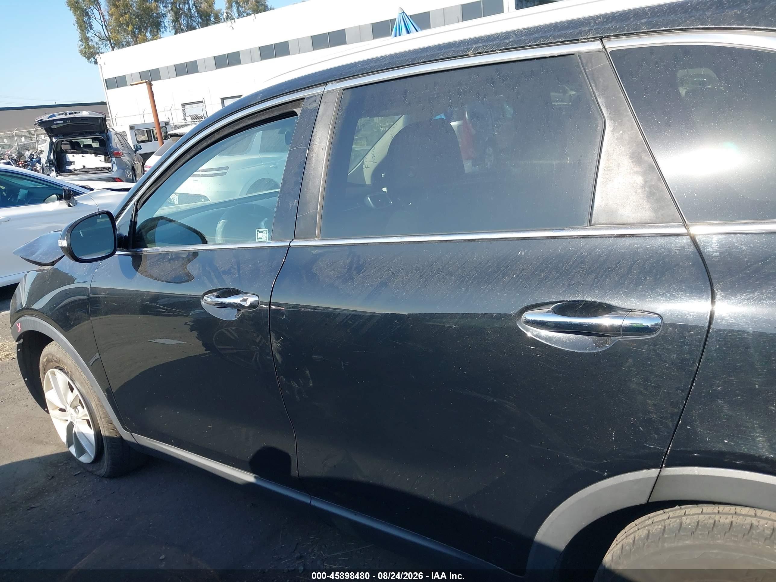 2017 KIA SORENTO 2.4L LX