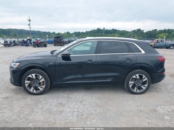 2022 AUDI E-TRON PREMIUM PLUS QUATTRO