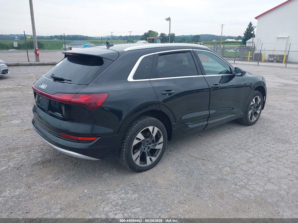2022 AUDI E-TRON PREMIUM PLUS QUATTRO