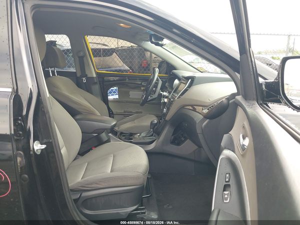 2017 HYUNDAI SANTA FE SE