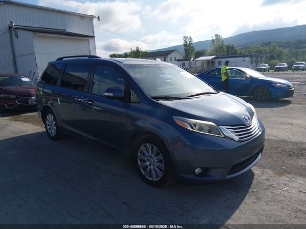 2015 TOYOTA SIENNA