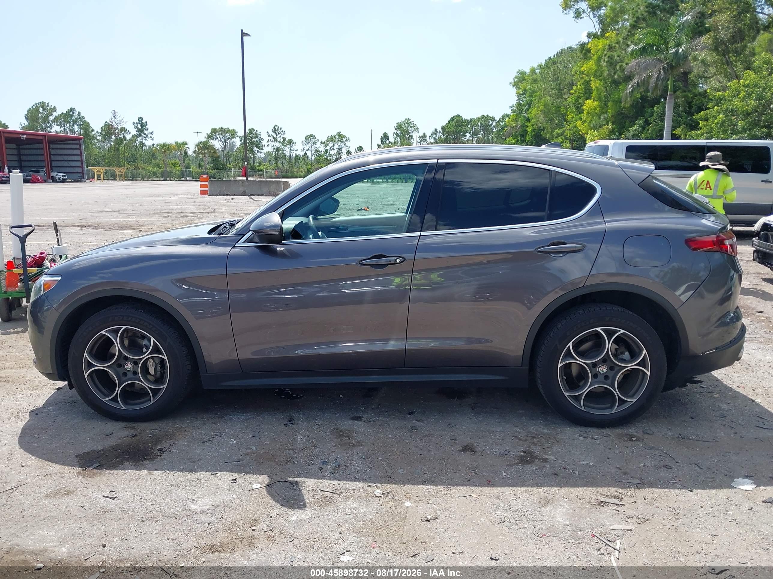2018 ALFA ROMEO STELVIO AWD