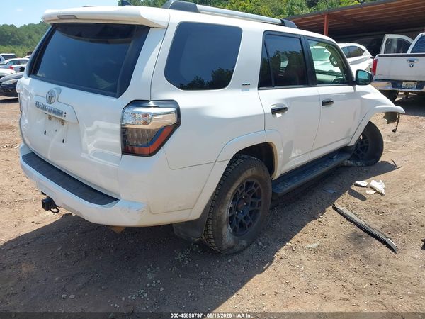 2021 TOYOTA 4RUNNER SR5 — I4