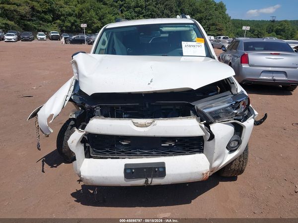 2021 TOYOTA 4RUNNER SR5 — I6