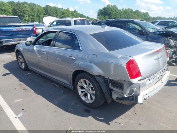2015 CHRYSLER 300 LIMITED — I3