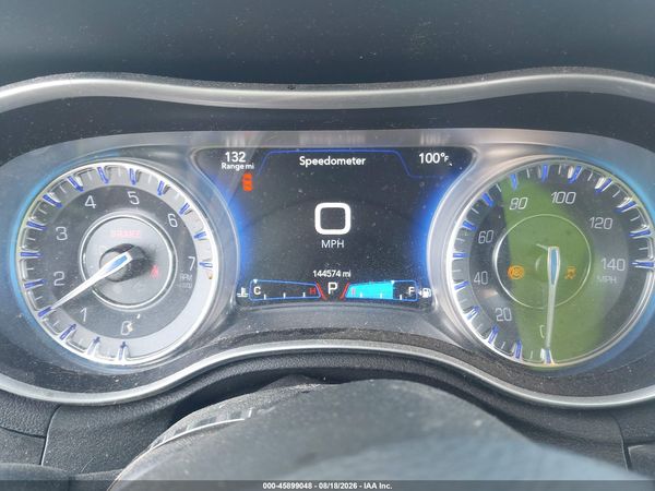 2015 CHRYSLER 300 LIMITED — I7