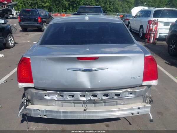 2015 CHRYSLER 300 LIMITED — I119