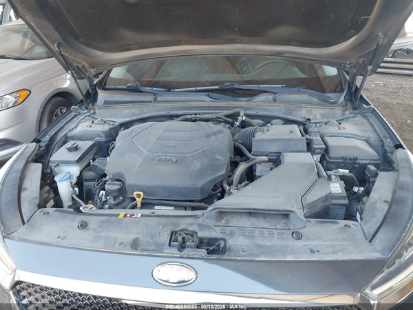 2017 KIA CADENZA PREMIUM