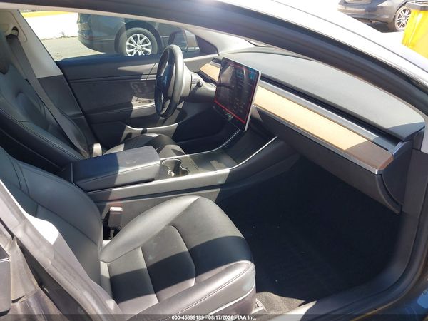 2018 TESLA MODEL 3 LONG RANGE/PERFORMANCE