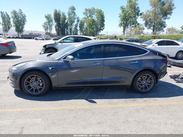 2018 TESLA MODEL 3 LONG RANGE/PERFORMANCE