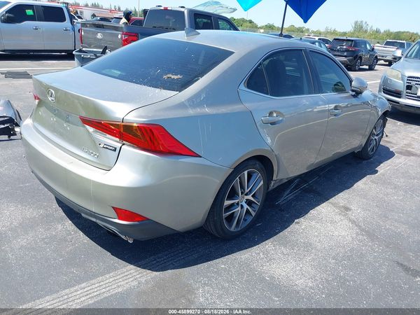 2018 LEXUS IS 300
