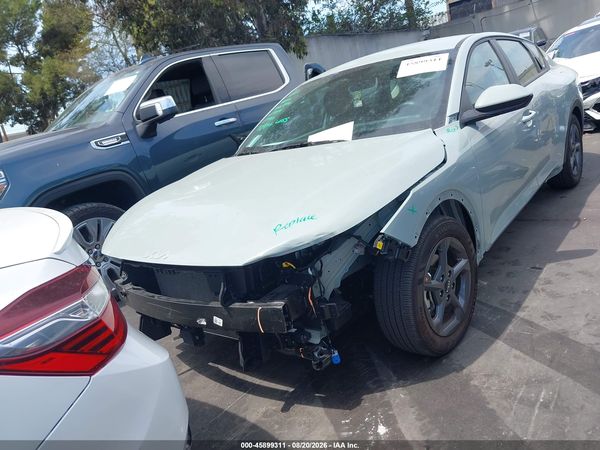 2026 KIA K4 LXS