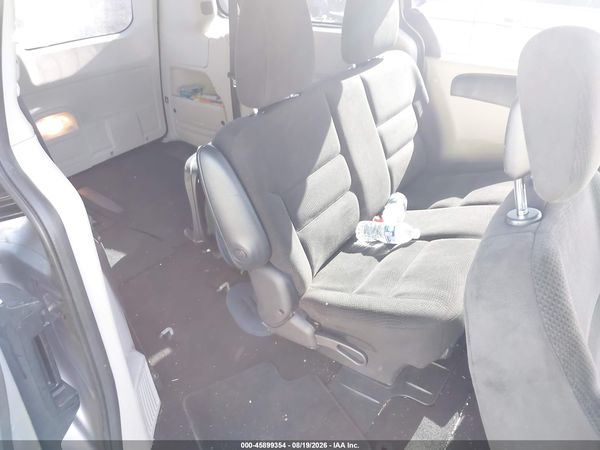 2015 DODGE GRAND CARAVAN AMERICAN VALUE PKG — I8